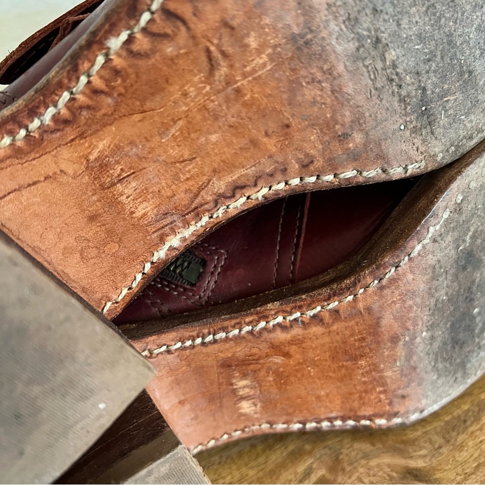 Frye Sabrina Double Buckles Ankle Boots in Antique Burgundy Size 9 M - Picture 12 of 16